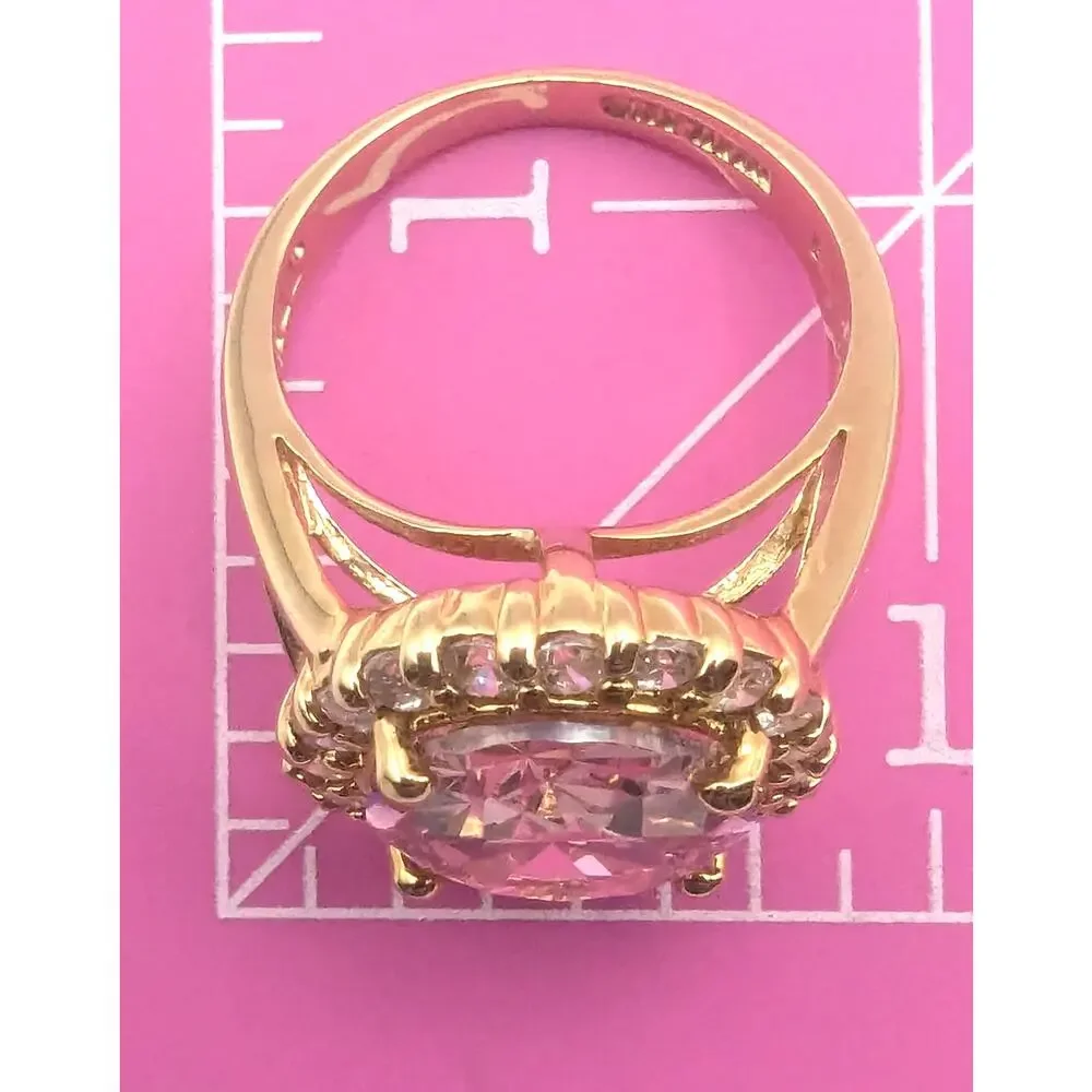 Vintage Pink Stone Halo Ring Womens 8.25 Gold Tone Statement 8K READ